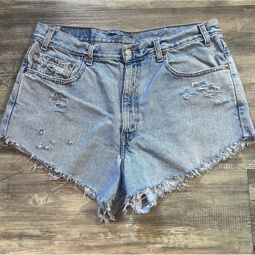 Levi Women's Cutoff 550 High Waist BOHO Cutoff Blue Jean Shorts Waist 36